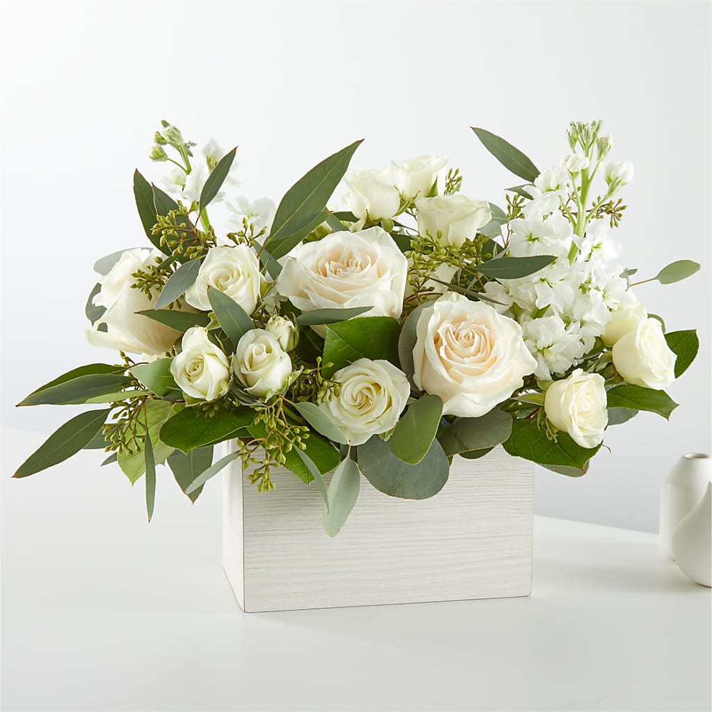Fresh Linen Box Bouquet – Wheeling Flower Shop Inc, Wheeling WV