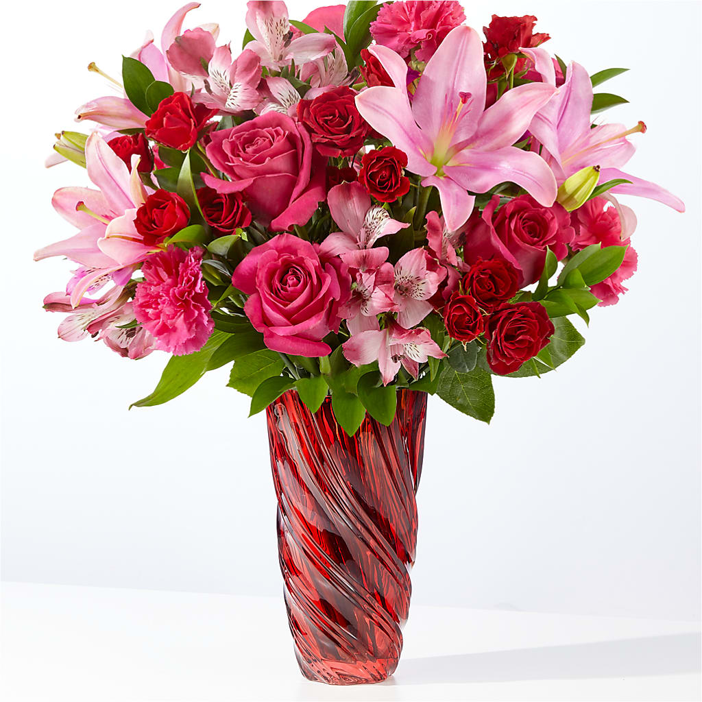 In Love Bouquet with Luxe Swirl Vase – Wheeling Flower Shop Inc, Wheeling WV