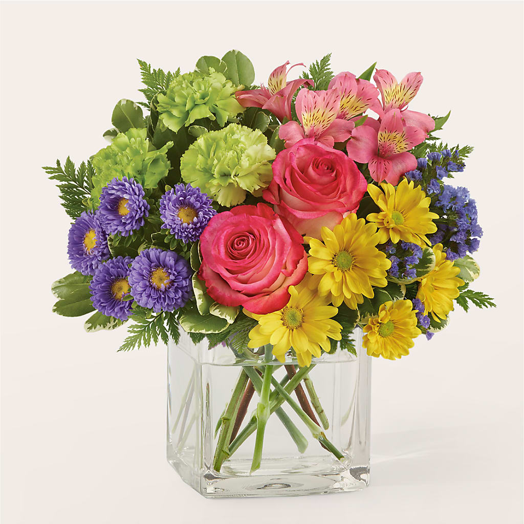 Candy Jar Bouquet – Wheeling Flower Shop Inc, Wheeling WV