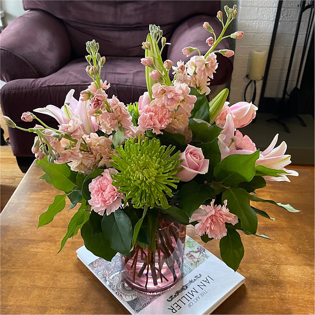 Pretty in Pink Bouquet – Wheeling Flower Shop Inc, Wheeling WV