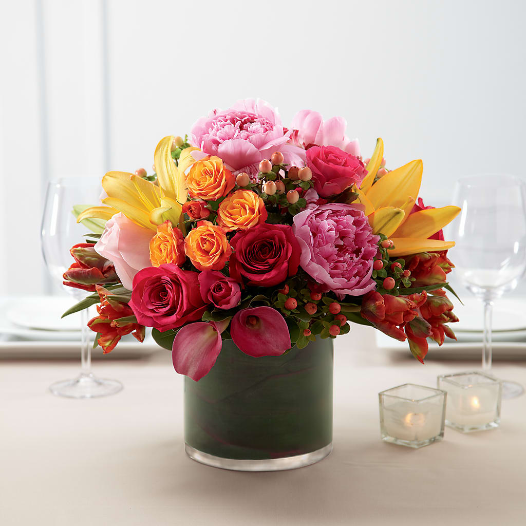 Color Mix Arrangement – Wheeling Flower Shop Inc, Wheeling WV