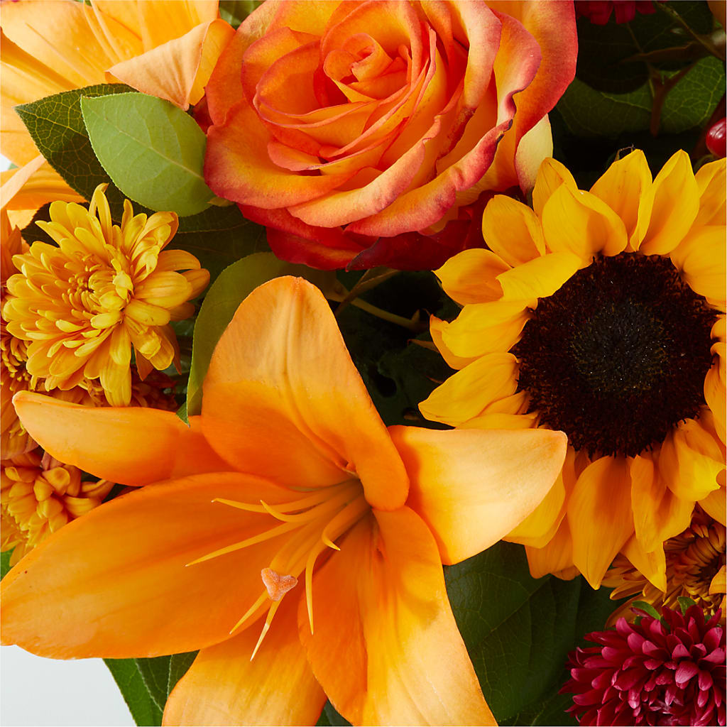 Grateful Centerpiece –  Wheeling Flower Shop Inc, Wheeling WV