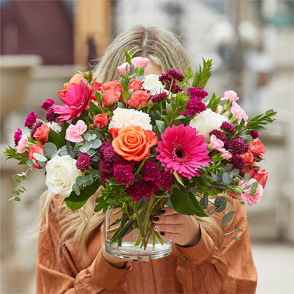 Smell the Roses Bouquet –  Wheeling Flower Shop Inc, Wheeling WV