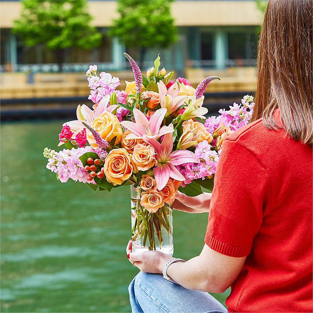 Bisous Bouquet –  Wheeling Flower Shop Inc, Wheeling WV