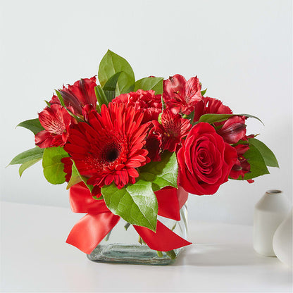 Red Hot Bouquet –  Wheeling Flower Shop Inc, Wheeling WV